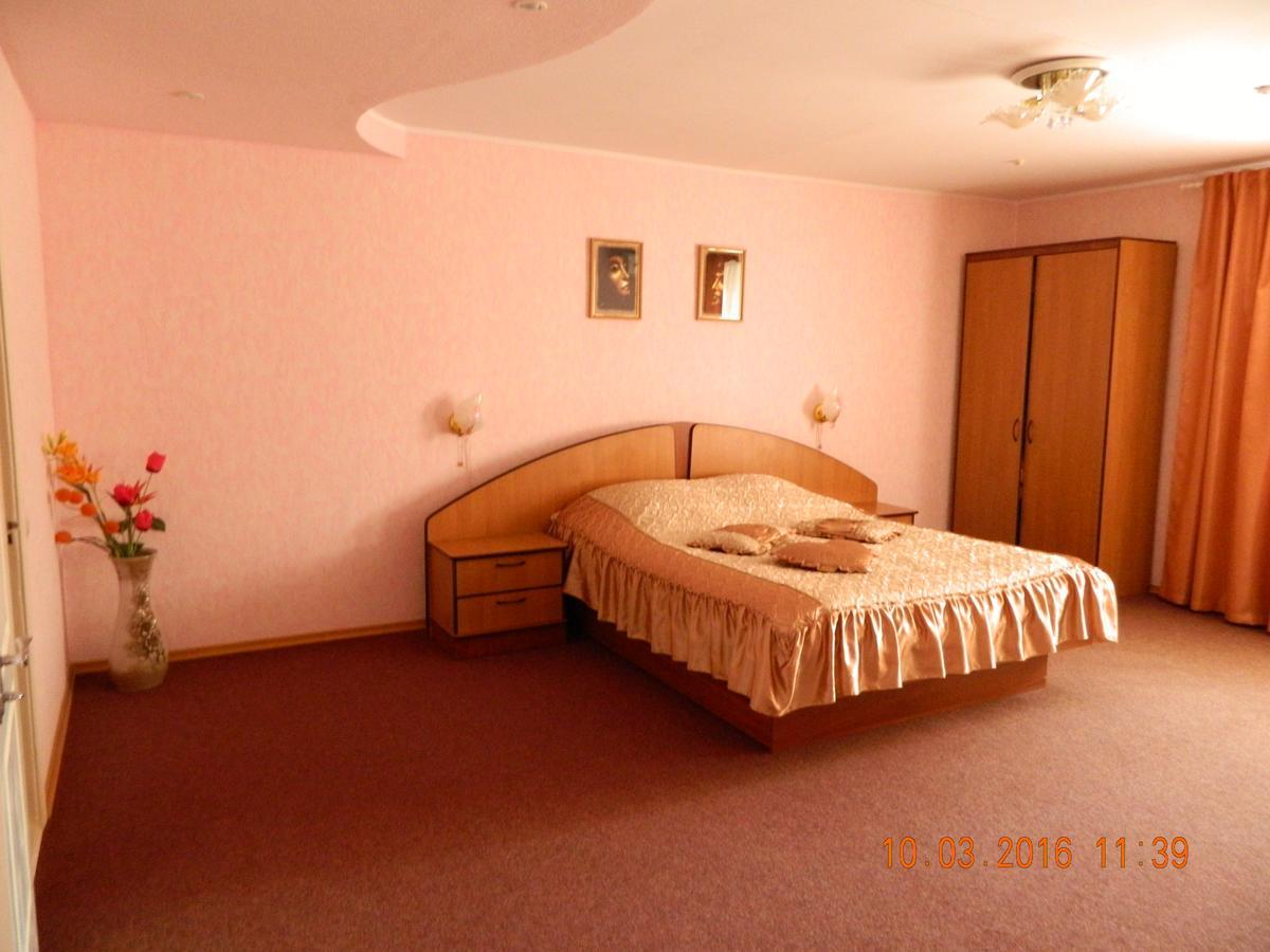 Hotel Druzhba Oleksandriia Exteriör bild