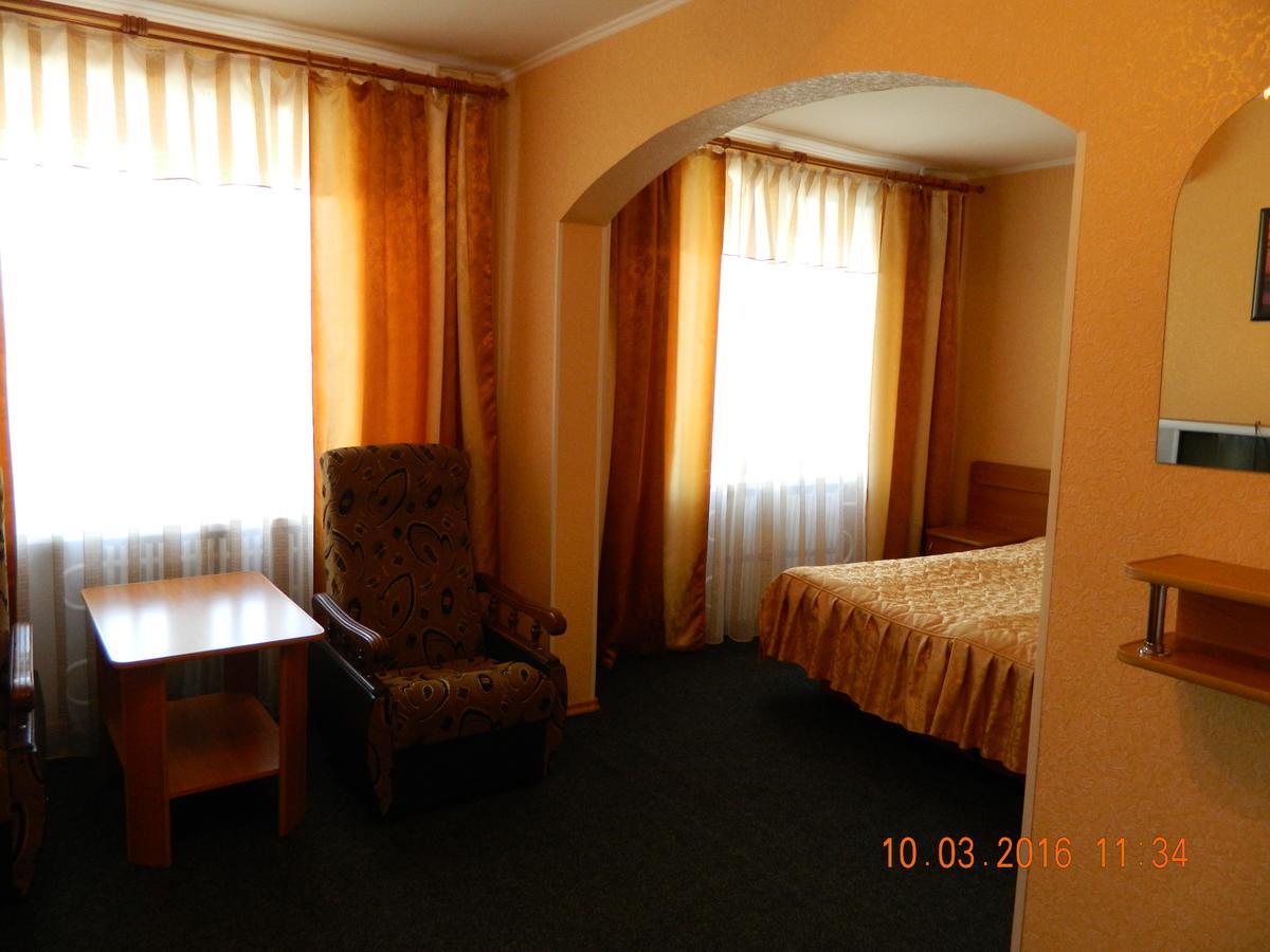 Hotel Druzhba Oleksandriia Exteriör bild